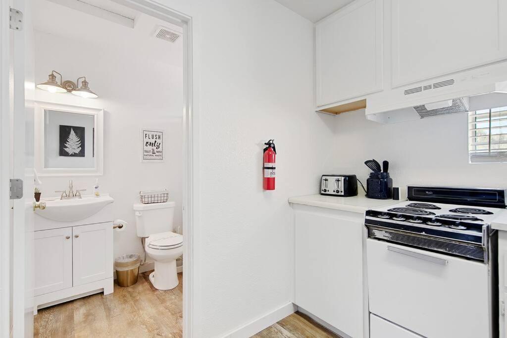 Апартаменти Couples Studio 1 W Full Kitchen Окгерст Екстер'єр фото